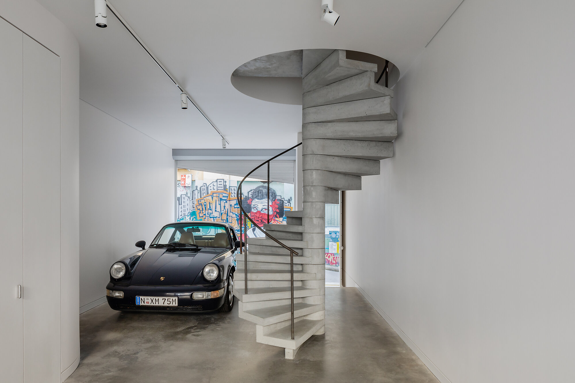 Interior photograph of Laneway Glass House by KATHERINE LU